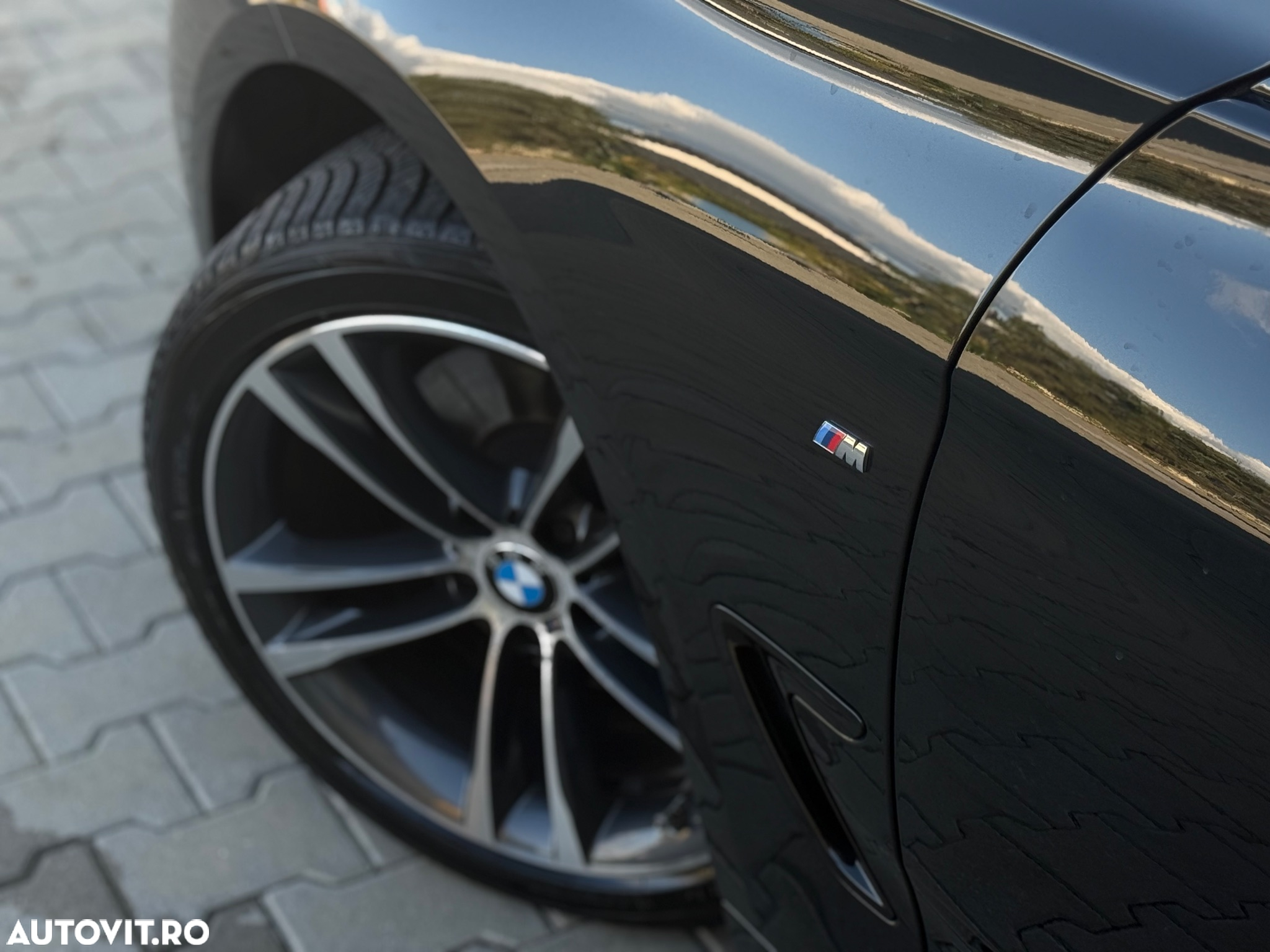 BMW Seria 3 320d GT Aut. - 36