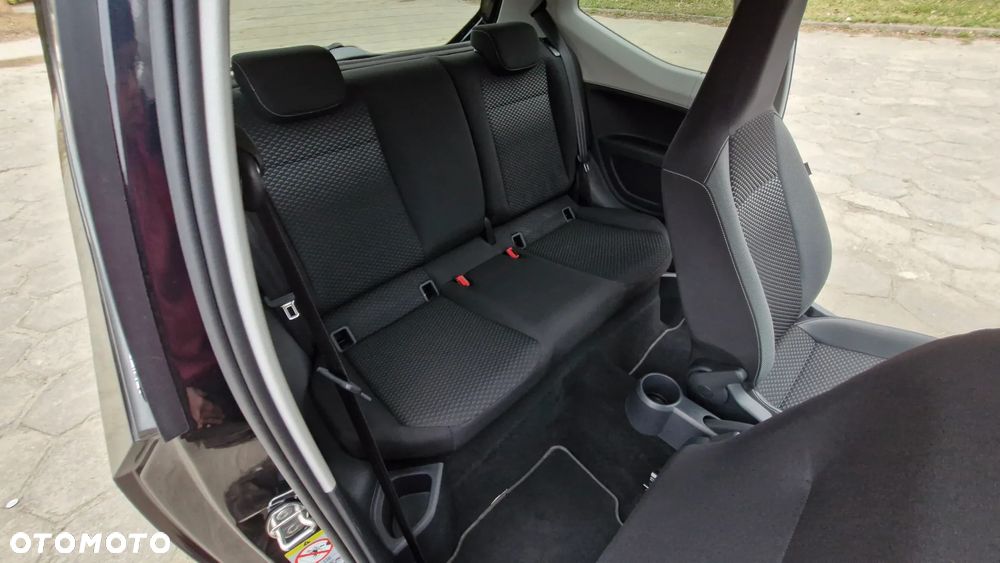 Volkswagen up! Active - 12