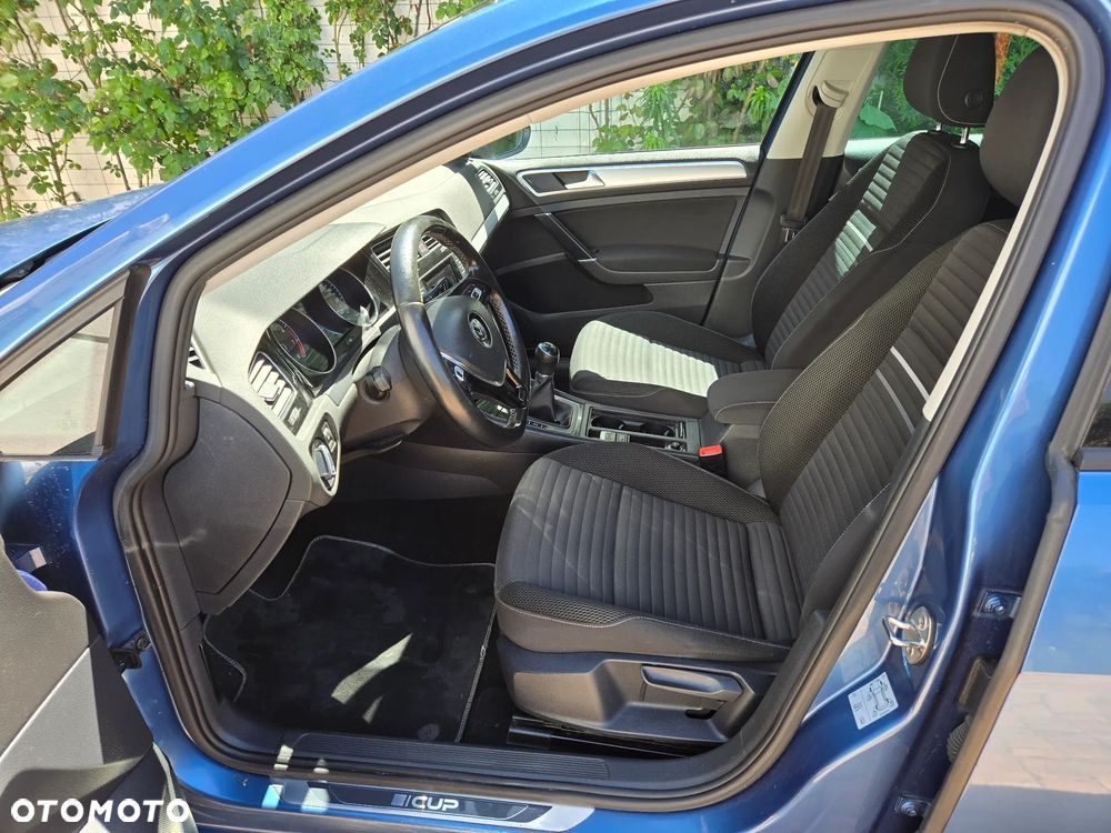 Volkswagen Golf 1.2 TSI BlueMotion Technology Cup - 13