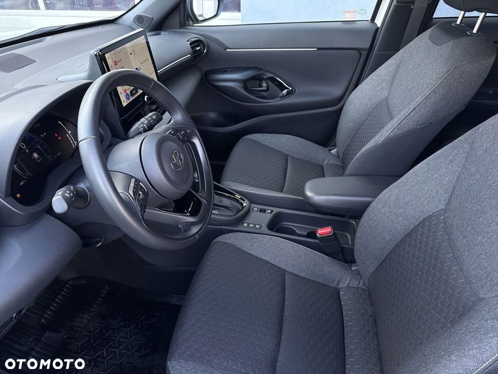 Toyota Yaris Cross Hybrid 1.5 Style - 17