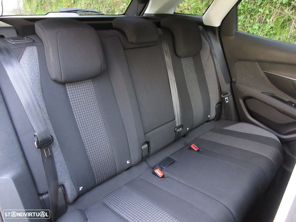 Peugeot 3008 BlueHDi 120 EAT6 Stop & Start Allure - 27