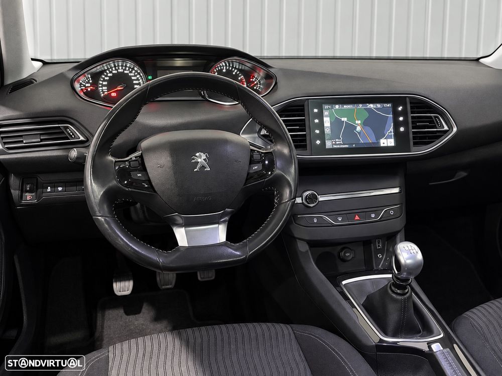 Peugeot 308 SW - 11