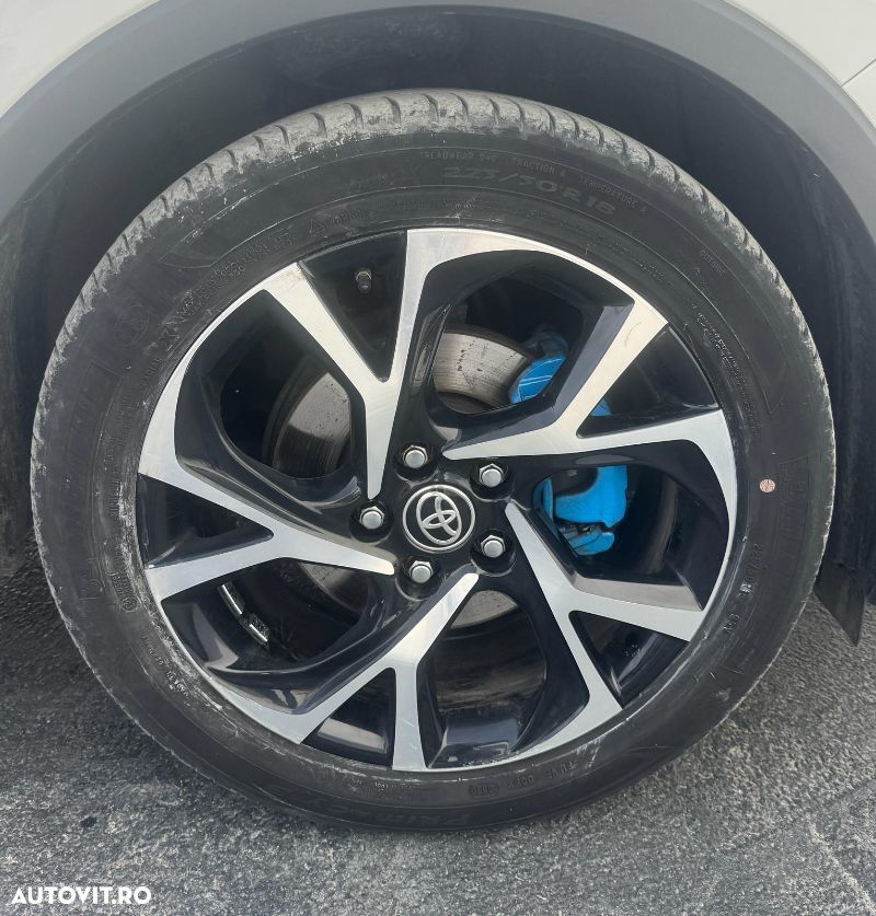 Toyota C-HR - 9