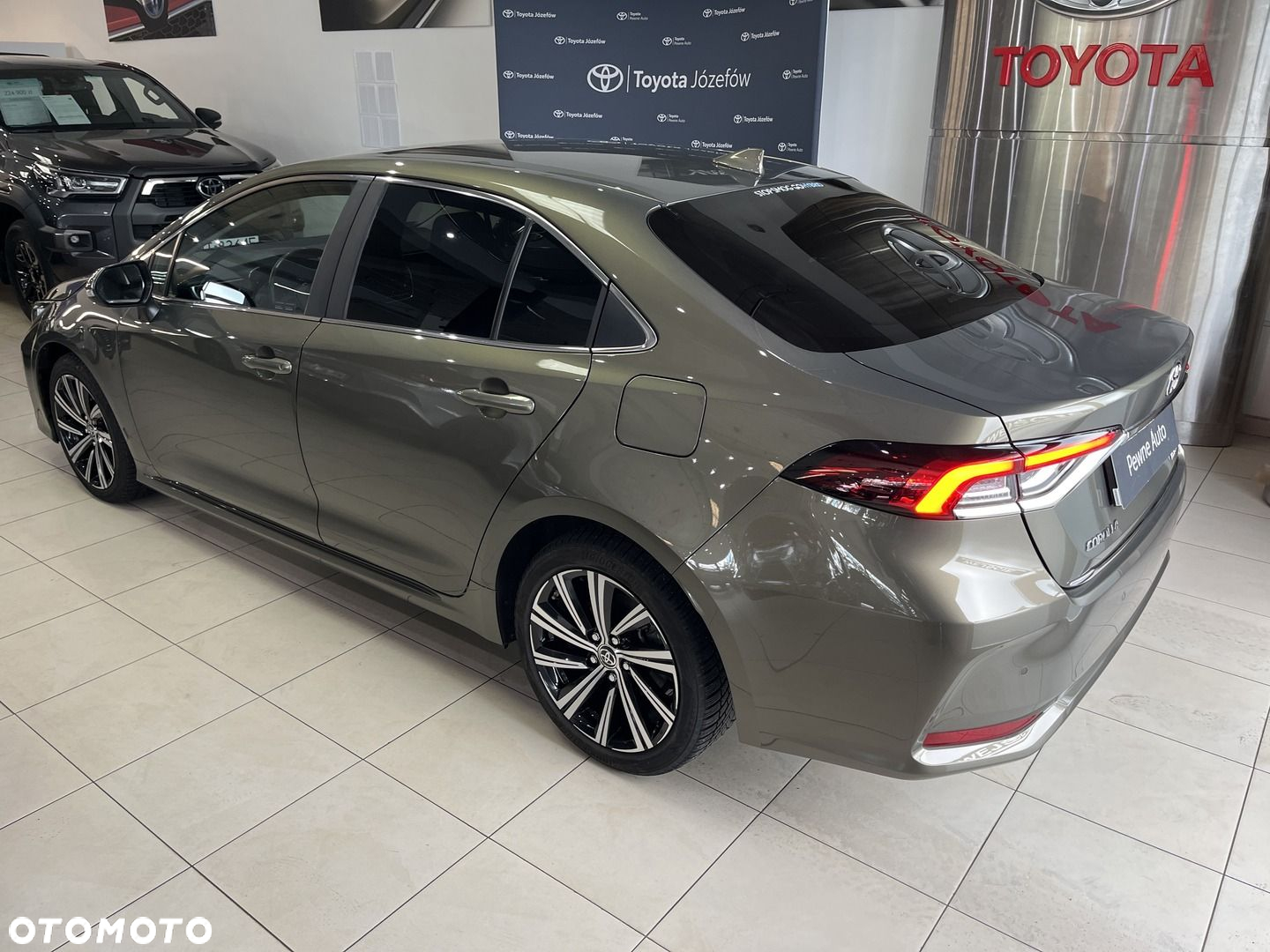 Toyota Corolla - 4