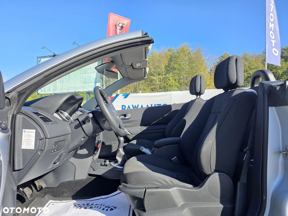 Renault Megane 1.6 Confort Authentique - 10