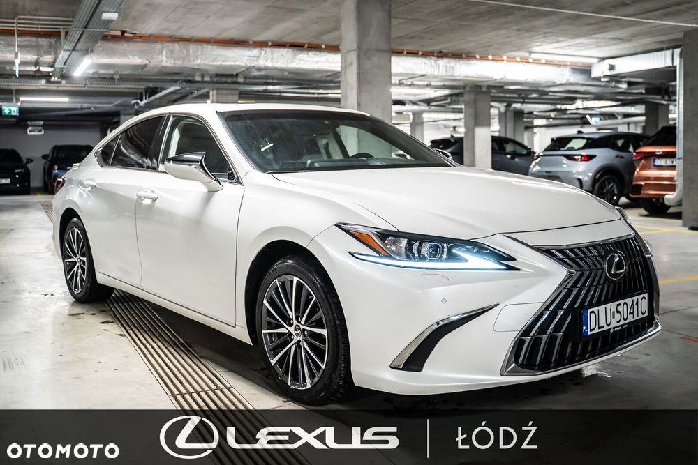 Lexus ES 300h Business Edition - 3