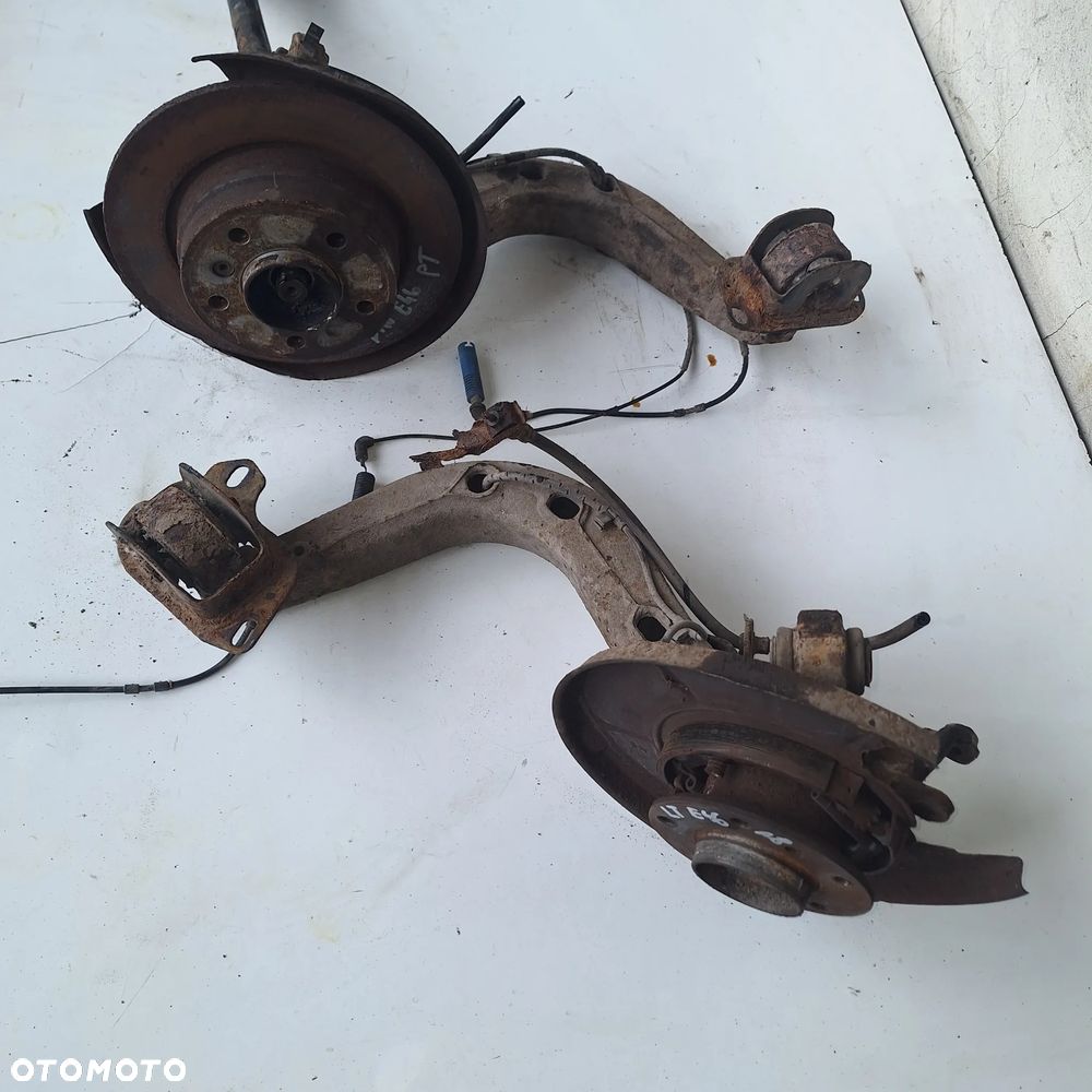 ZWROTNICA WAHACZ PRAWY LEWY TYL BMW E46 - 4