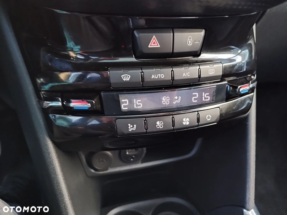 Peugeot 2008 1.6 BlueHDi Allure - 15