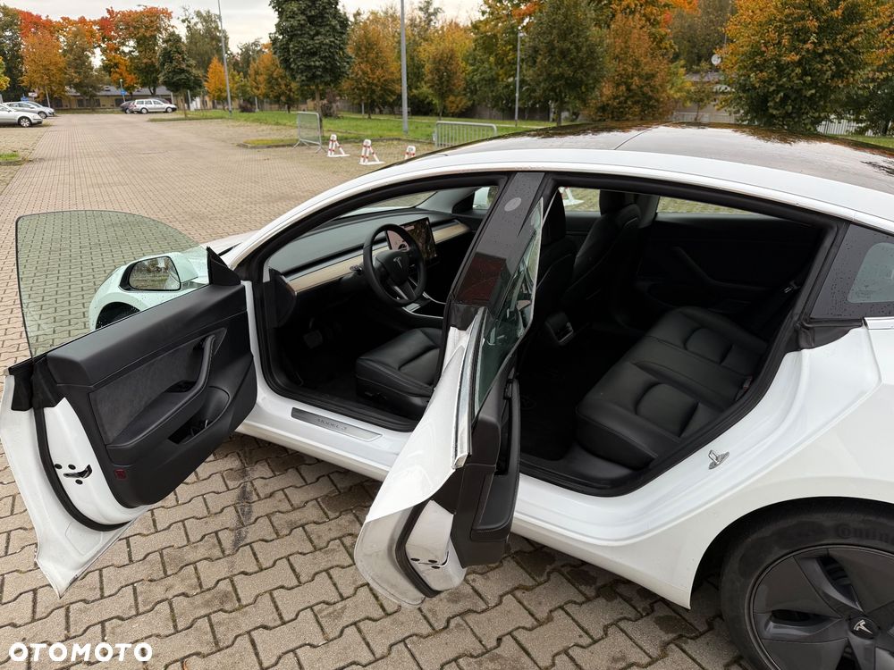 Tesla Model 3 Standard Range Plus - 11
