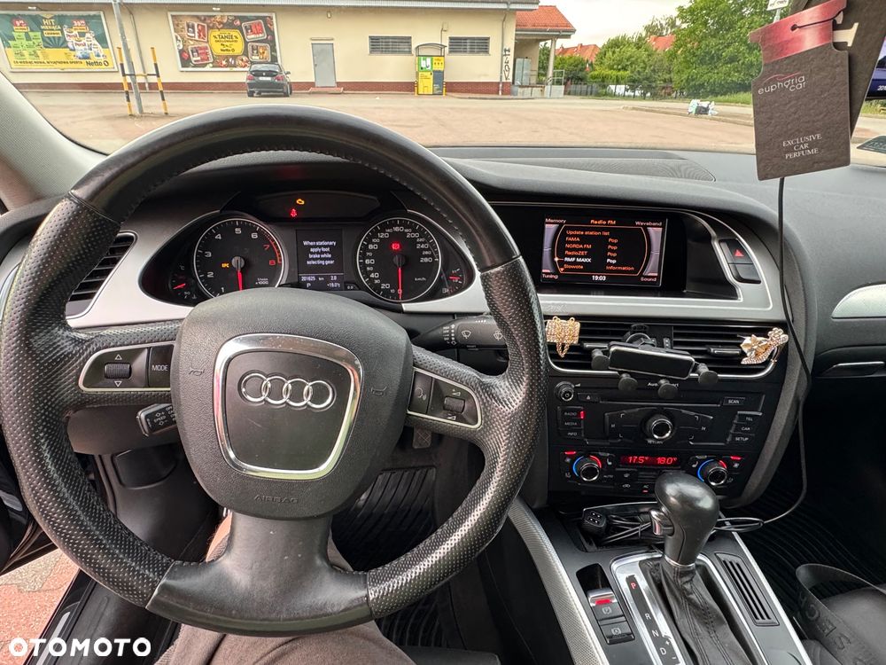 Audi A4 Avant - 13