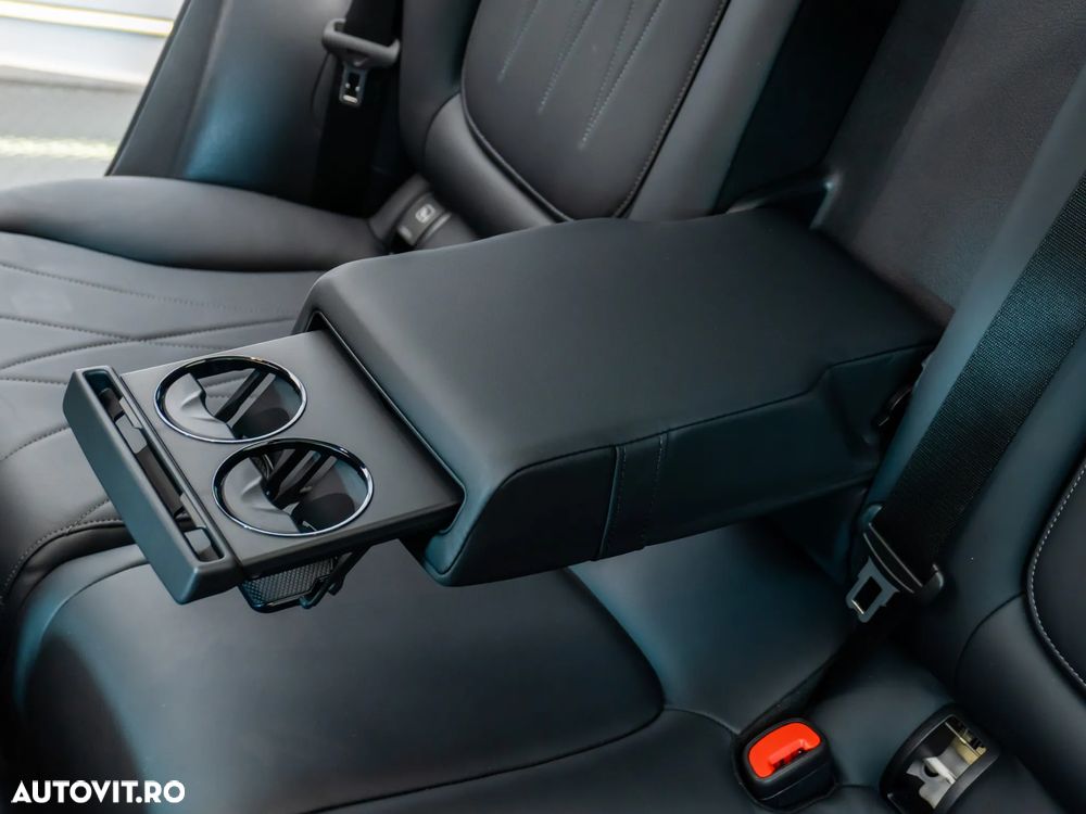 Mercedes-Benz GLC - 25