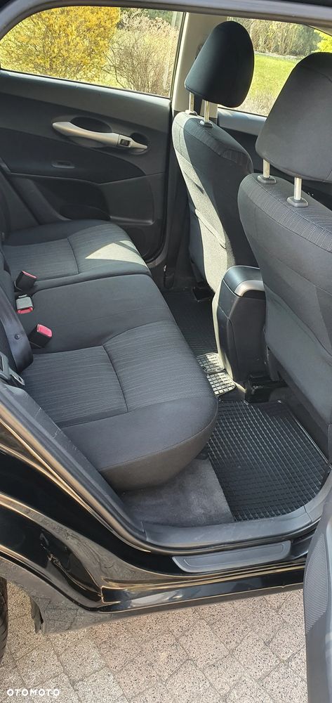 Toyota Auris 1.6 VVT-i Premium - 11