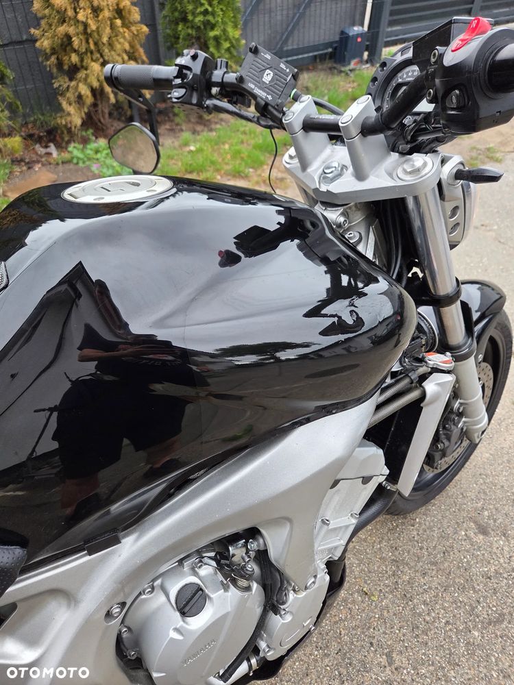Yamaha FZ6 - 3