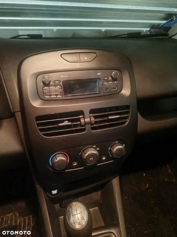 Renault Clio - 6