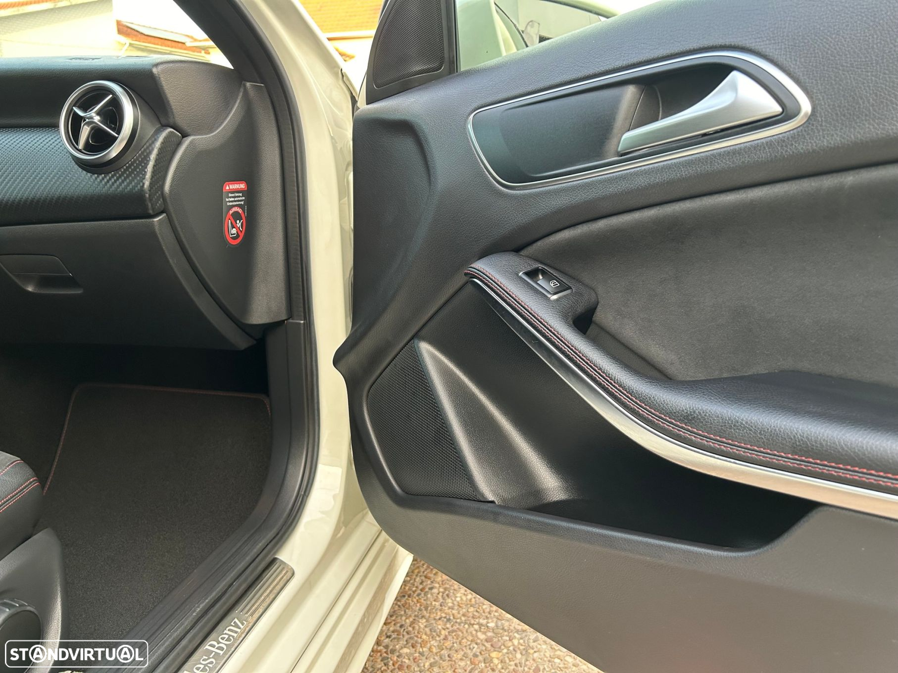 Mercedes-Benz A 200 CDi BE AMG Line - 31