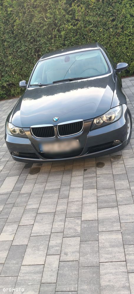 BMW Seria 3 320i - 2