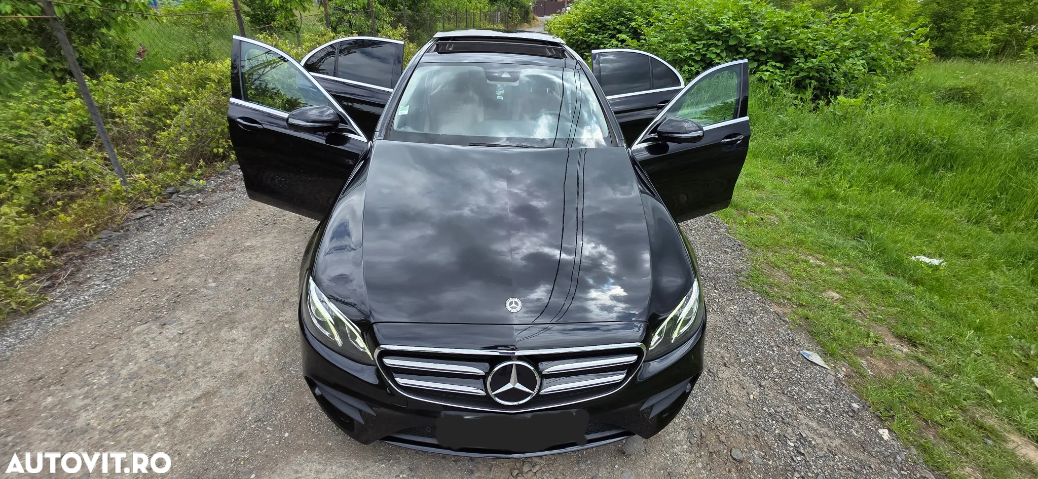 Mercedes-Benz E 220 d 9G-TRONIC AMG Line - 13