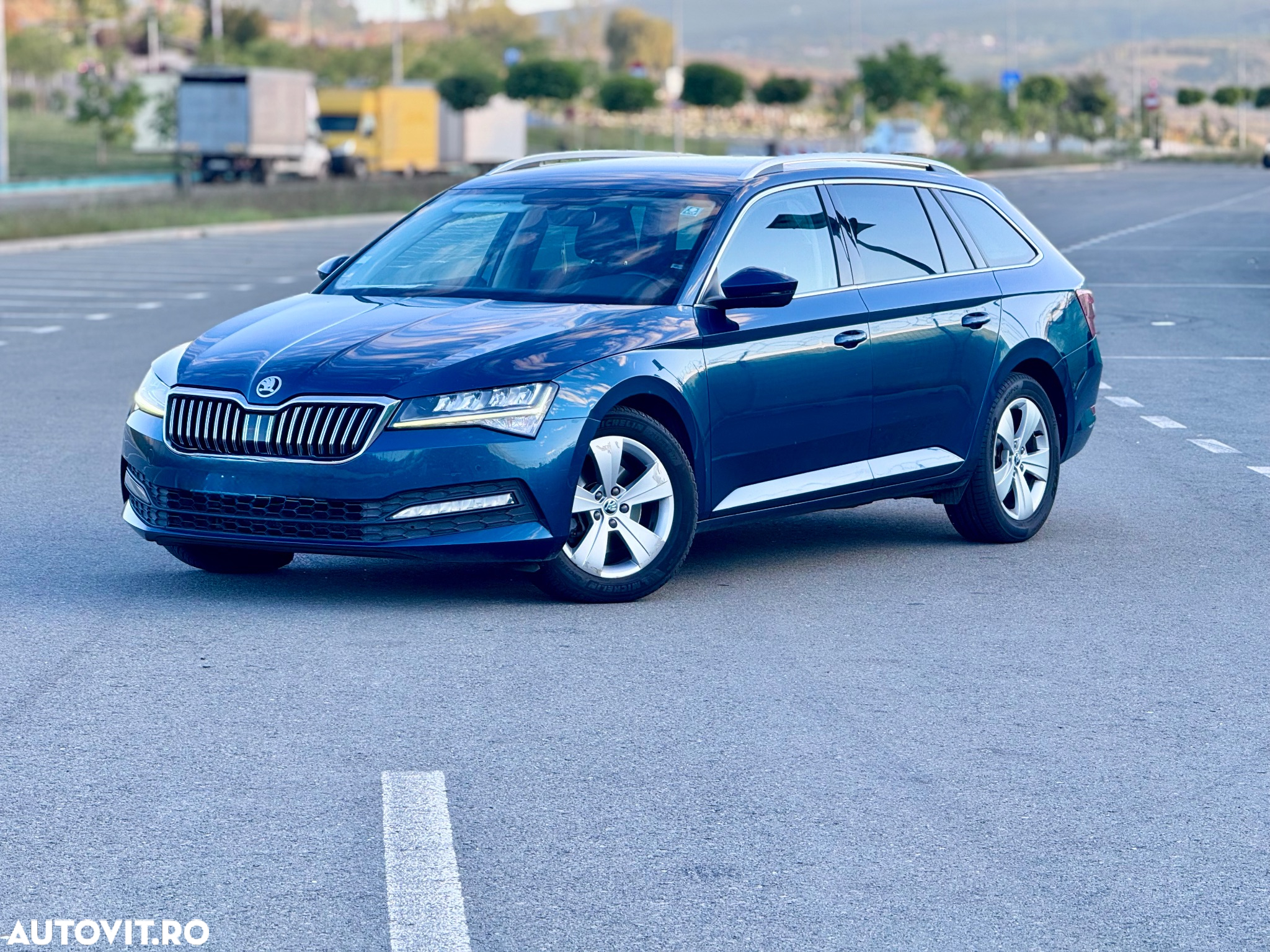 Skoda Superb 2.0 TDI 150 CP DSG Essence - 10