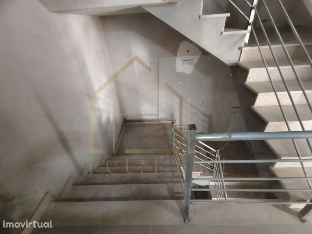 EXCELENTE Apartamento T2. Sta Marta do Pinhal. Corroios - Grande imagem: 3/35