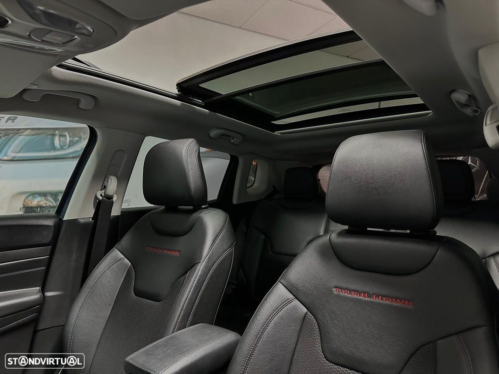 Jeep Compass - 4