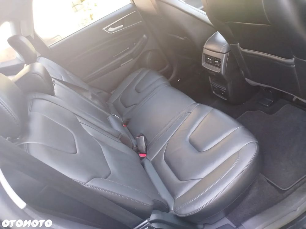 Ford Edge 2.0 TDCi Bi-Turbo 4x4 Titanium - 24