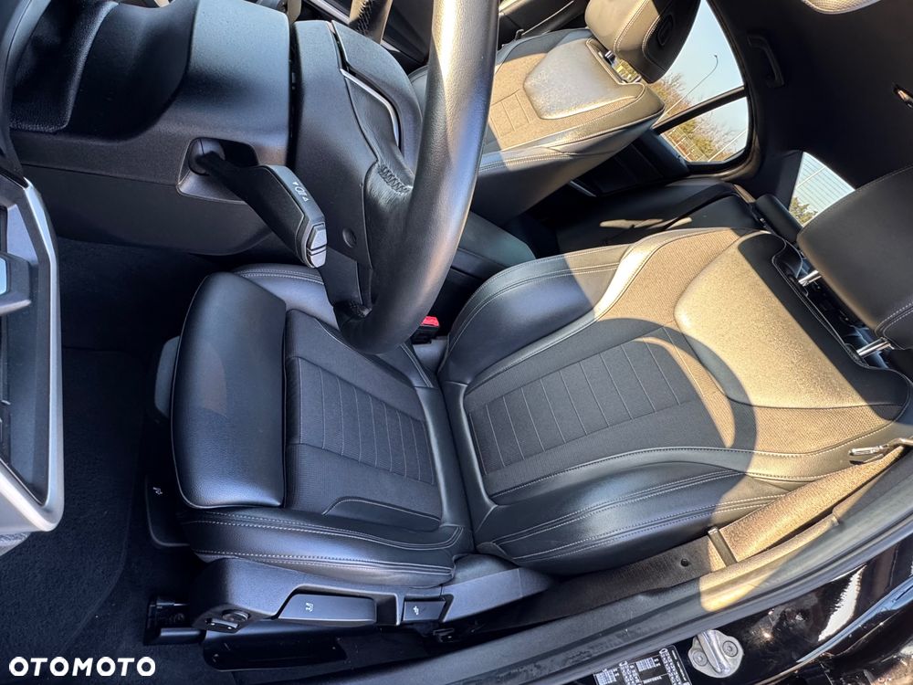 BMW Seria 3 320d Sport Line - 4