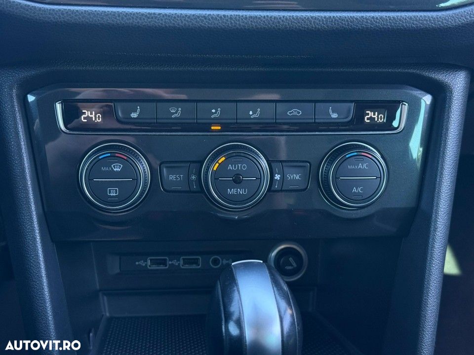 Volkswagen Tiguan - 30