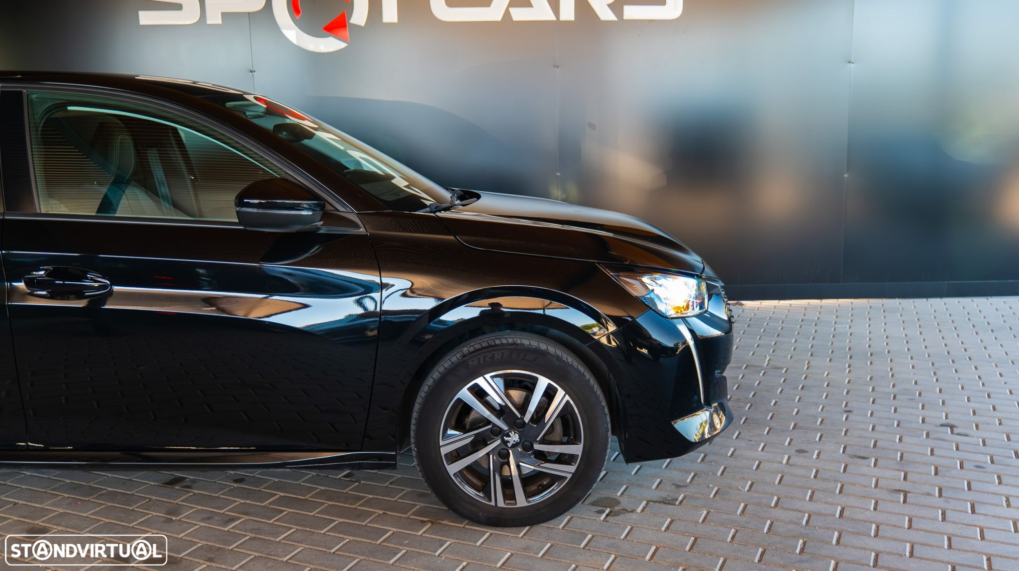 Peugeot 208 1.2 PureTech Allure EAT8 - 5