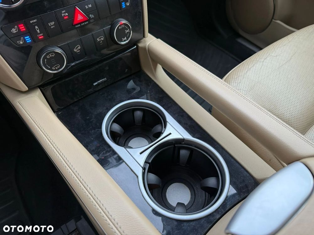 Mercedes-Benz GL 350 CDI - 36