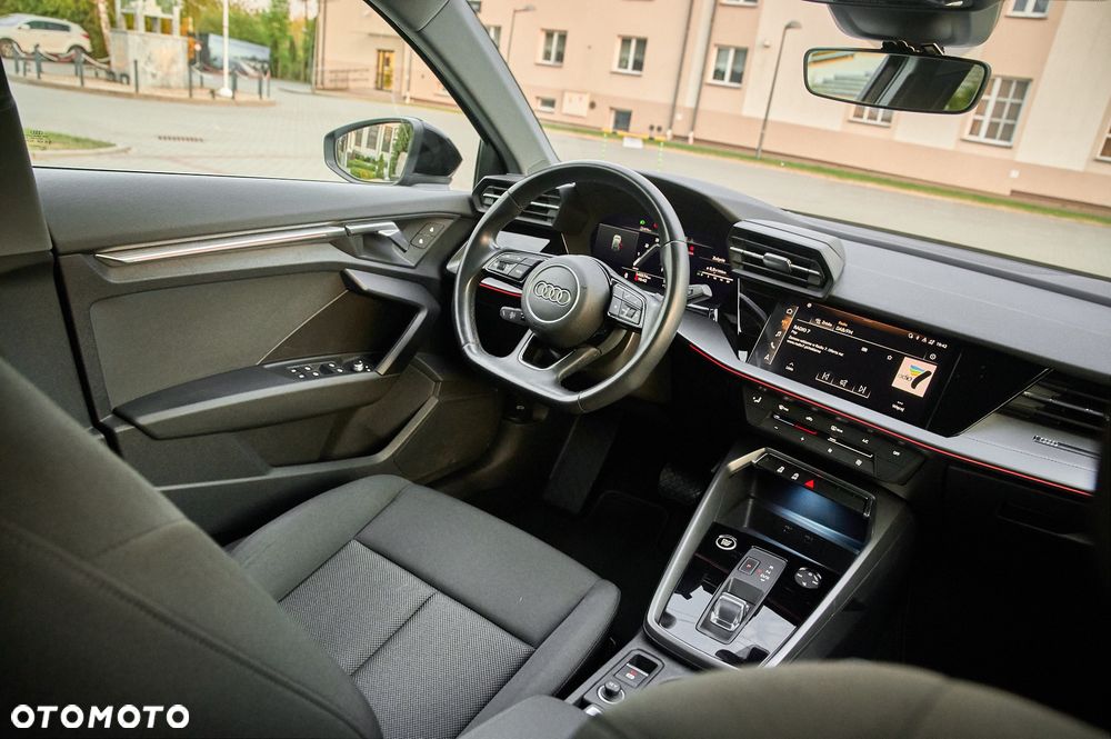 Audi A3 Sportback 35 TDI S tronic - 32