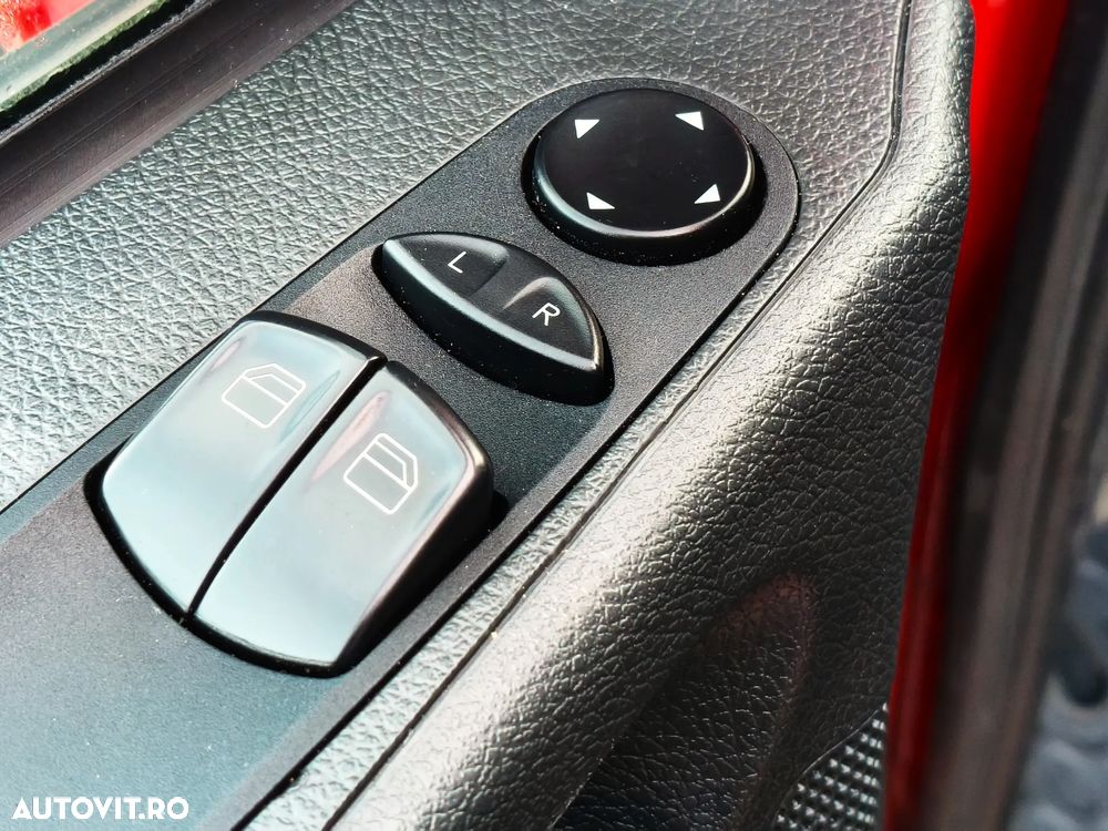 Mercedes-Benz Vito - 24