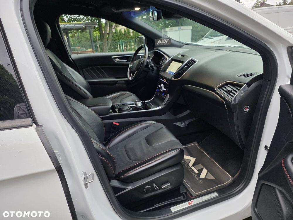 Ford Edge 2.0 TDCi Twin-Turbo 4WD Titanium - 23
