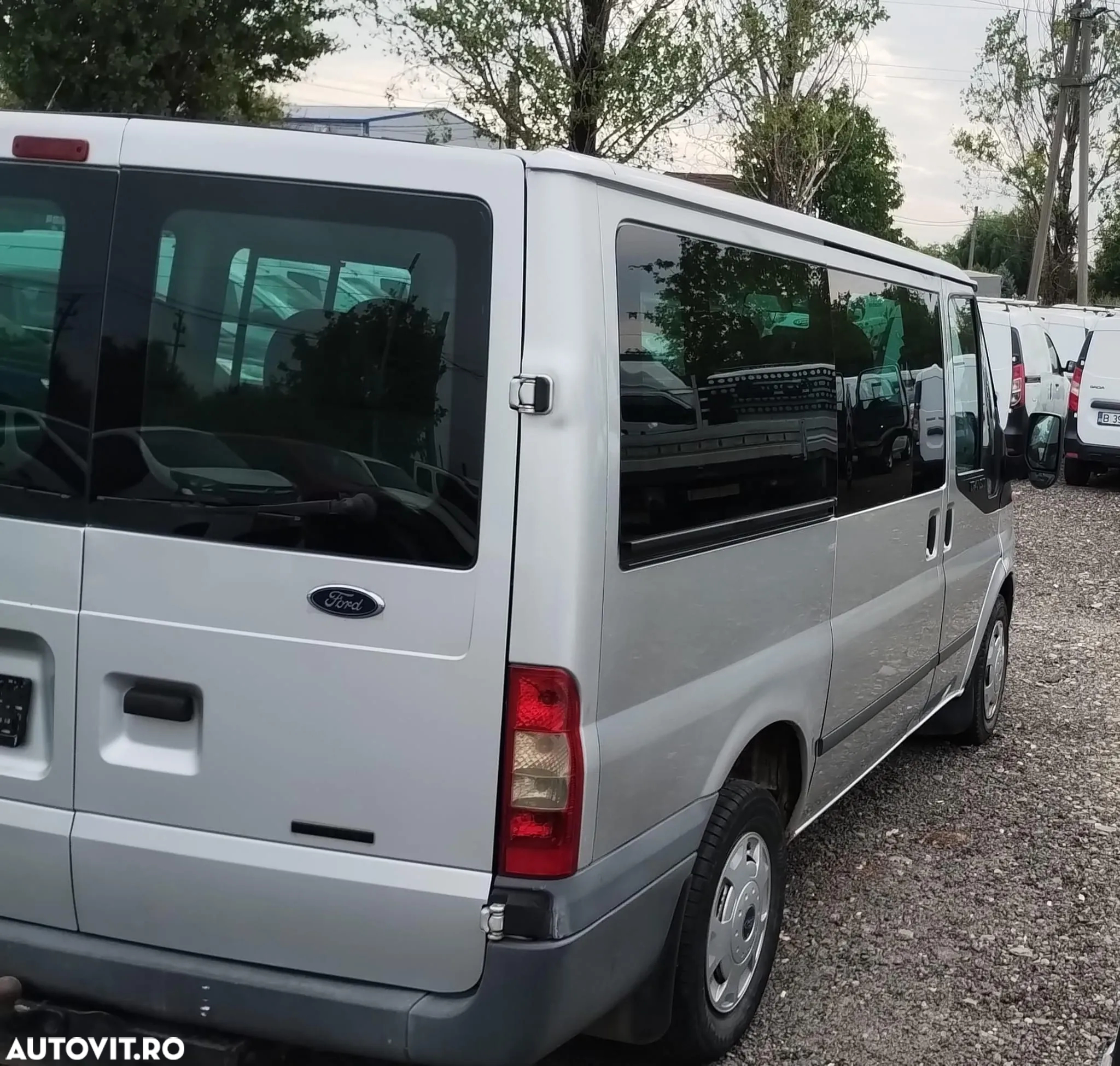Ford Transit FT 300 M TDCi - 4