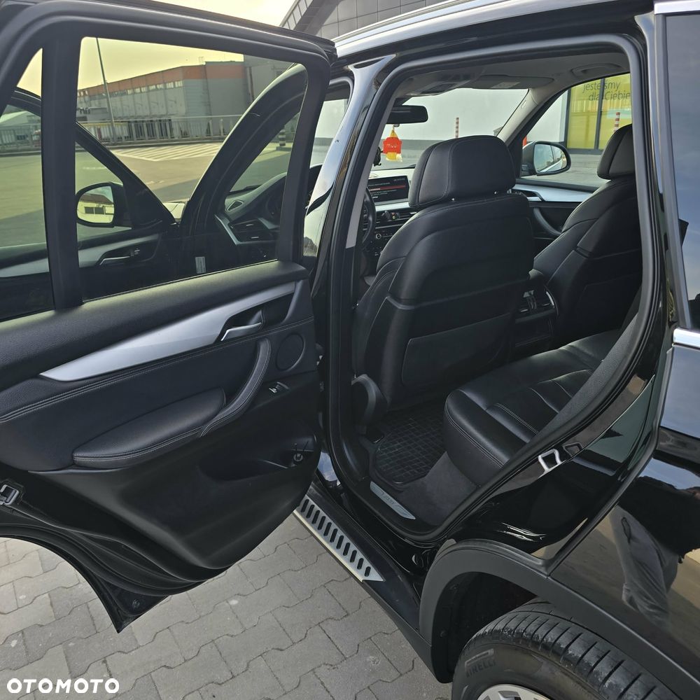 BMW Seria 5 525d Sport - 16