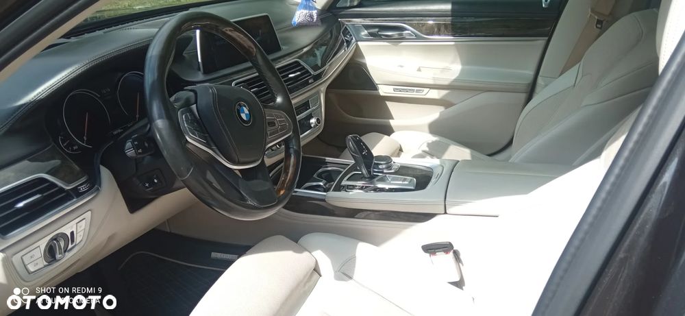 BMW Seria 7 750Li xDrive Edition Exclusive - 13