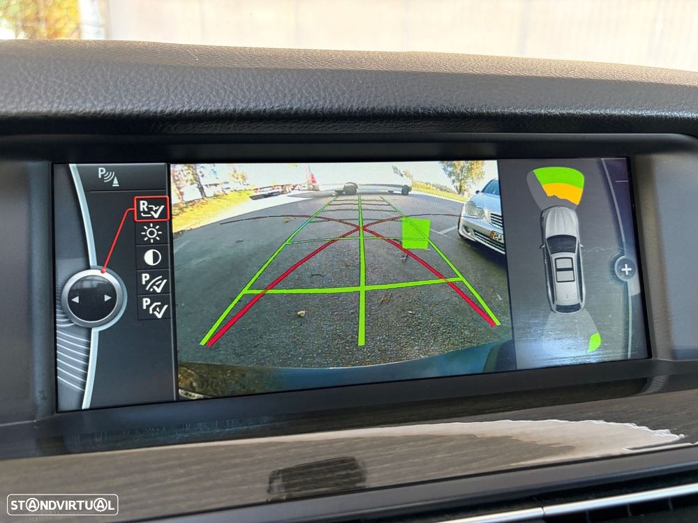 BMW 535 d xDrive Exclusive Auto - 40