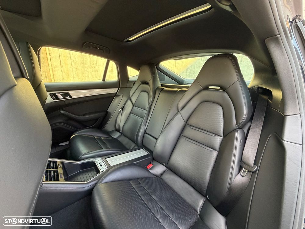 Porsche Panamera - 9