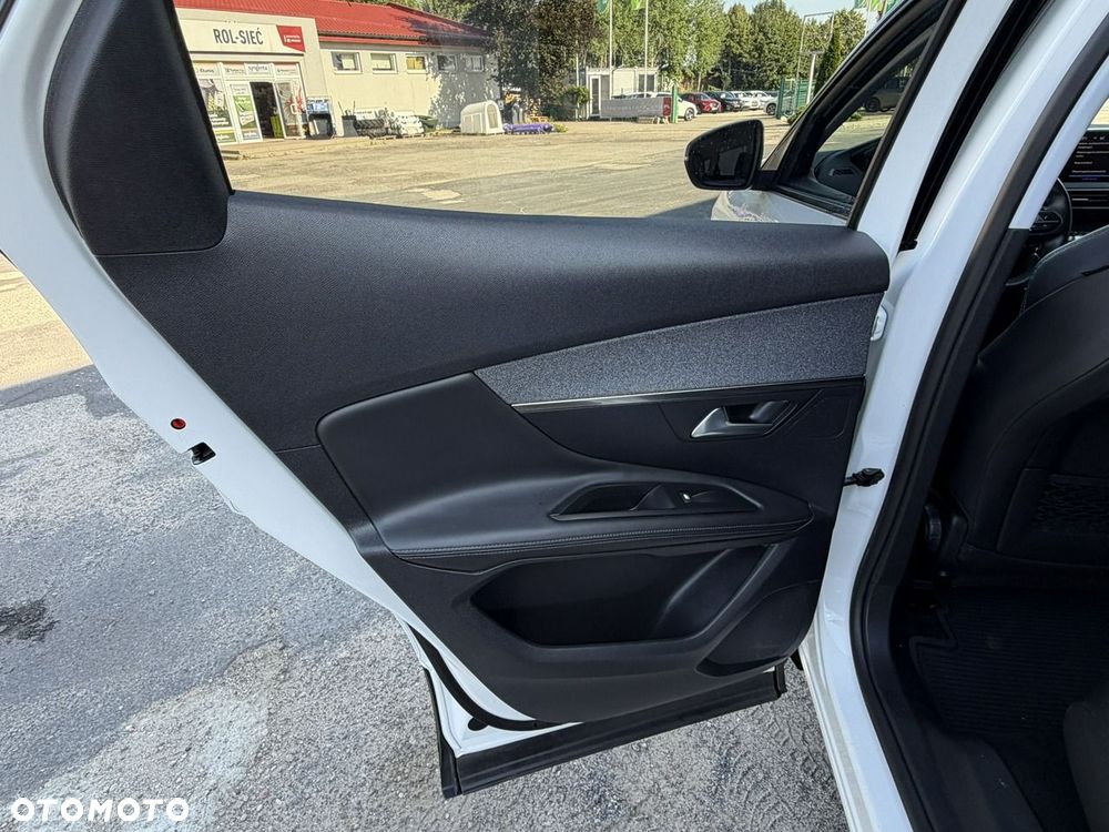 Peugeot 3008 PureTech 130 Stop & Start GPF Active - 26