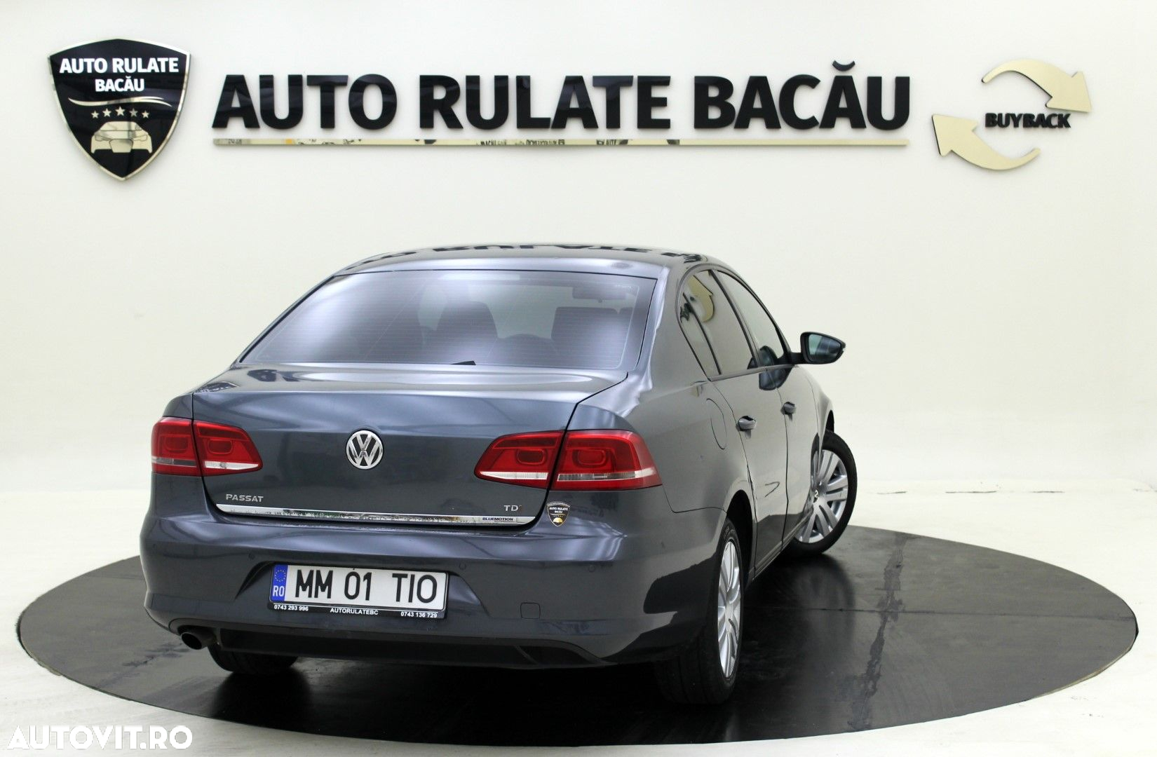 Volkswagen Passat - 6