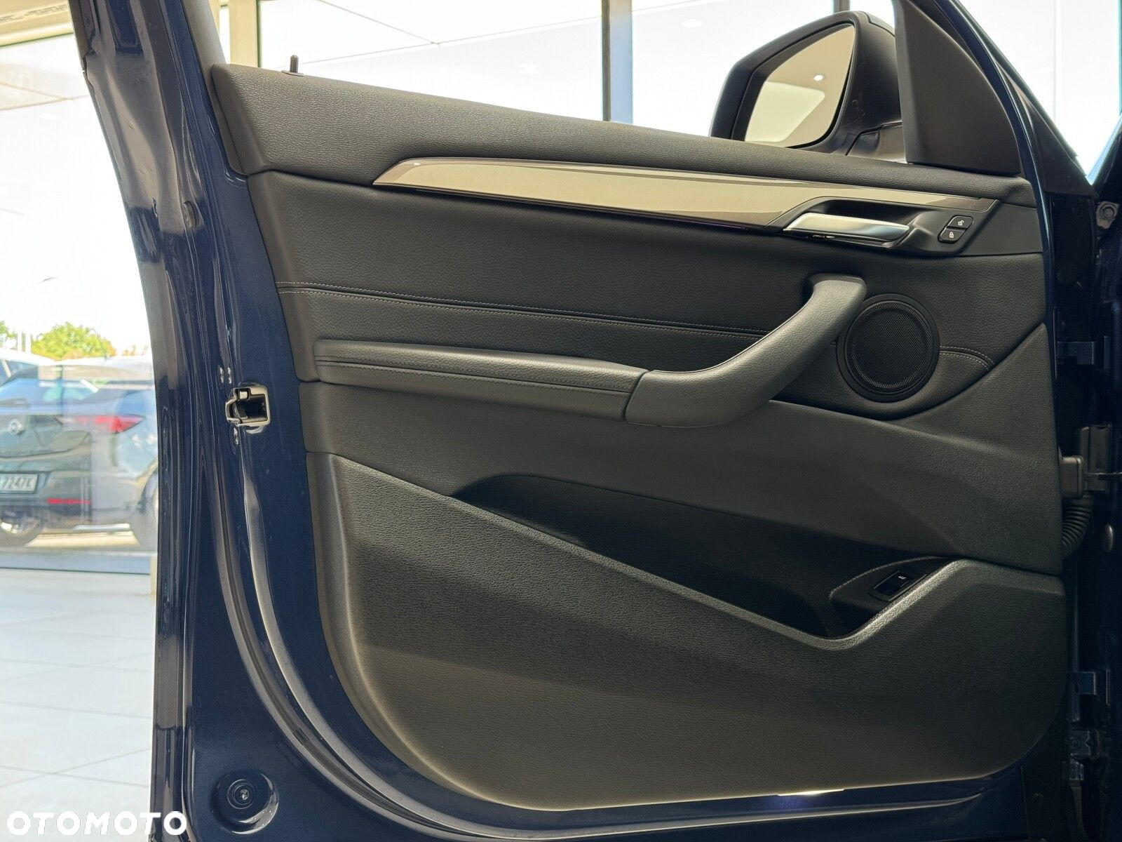 BMW X1 sDrive18i xLine - 12