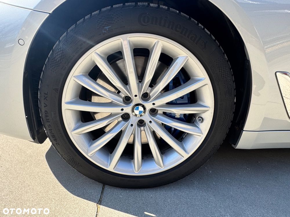 BMW Seria 5 540d xDrive - 11