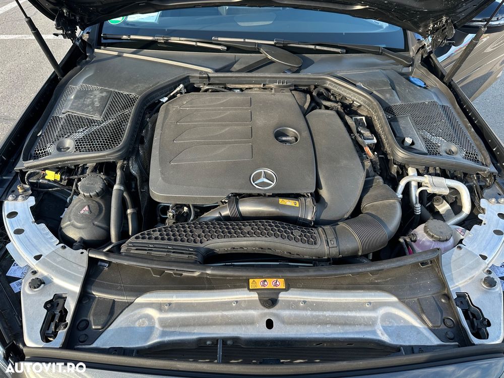 Mercedes-Benz C - 16