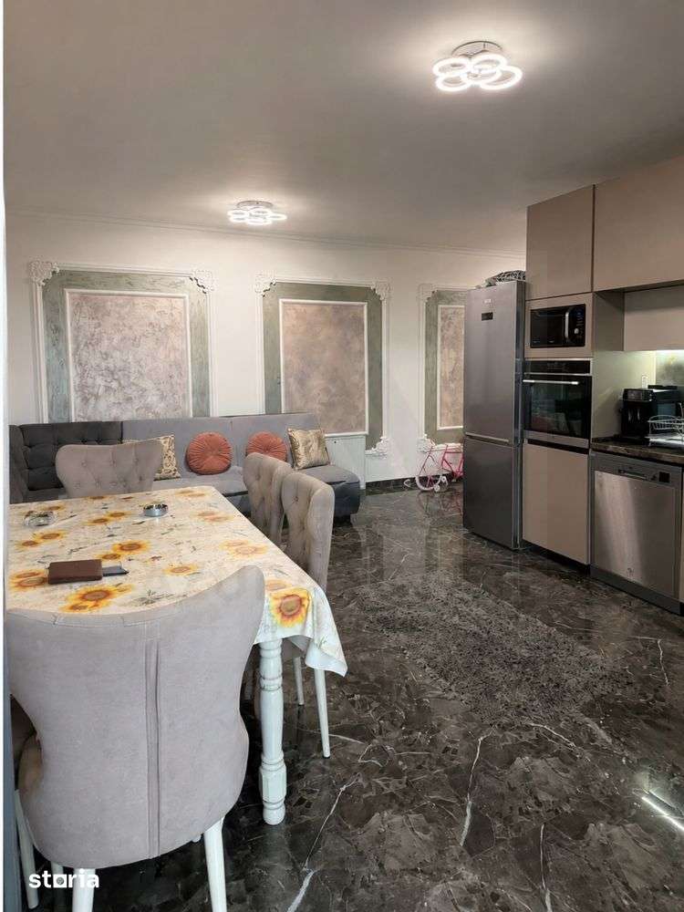 Apartament 3 camere Curte proprie Complet mobilat și utilat — fotografia 3