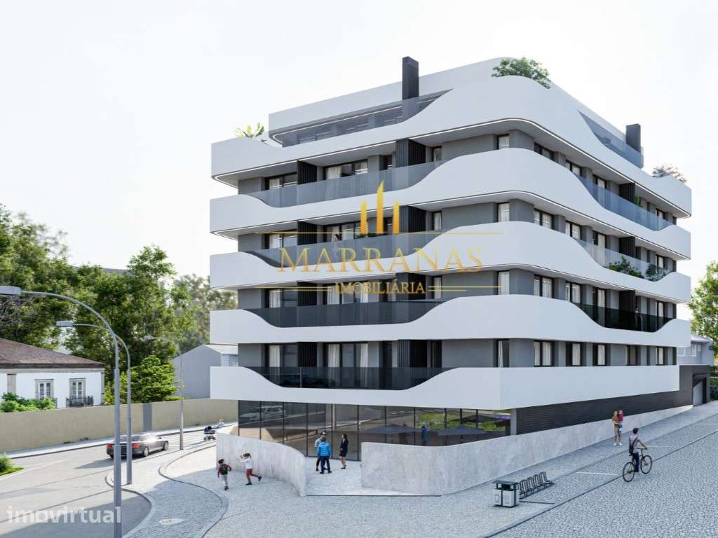 Apartamento T3 c/varanda
