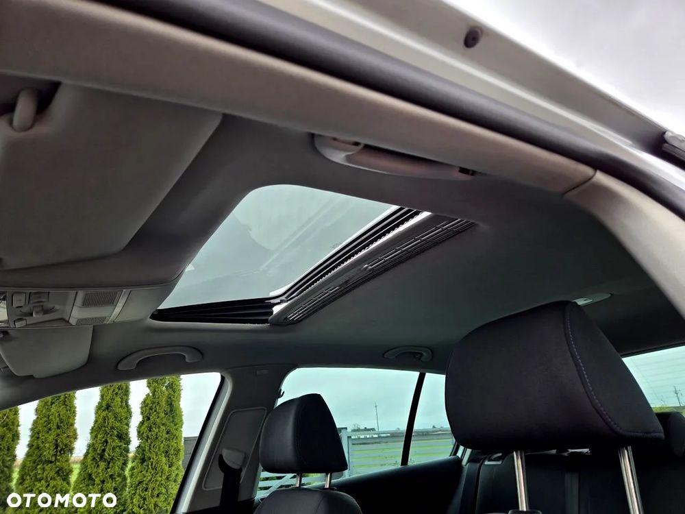 Volkswagen Golf - 29