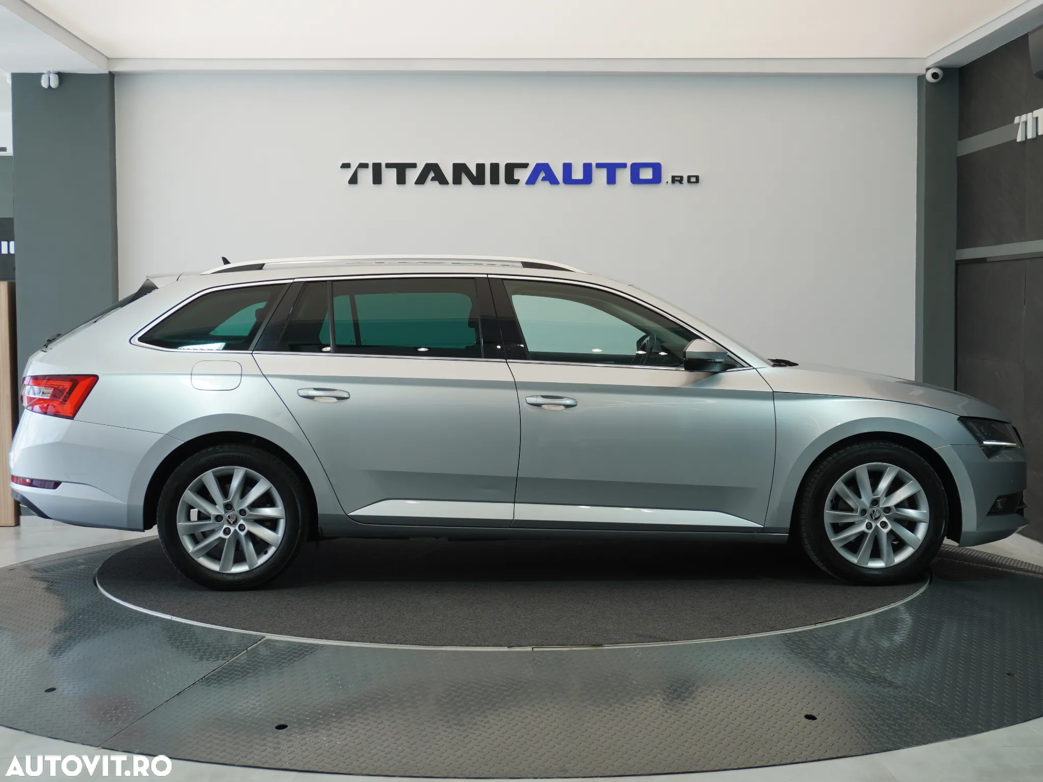 Skoda Superb 2.0 TDI 4X4 DSG Style - 7