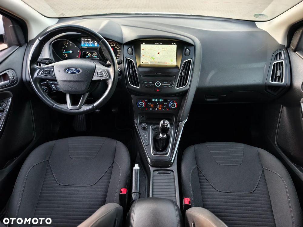 Ford Focus 1.5 EcoBlue Start-Stopp-System TITANIUM DESIGN - 8