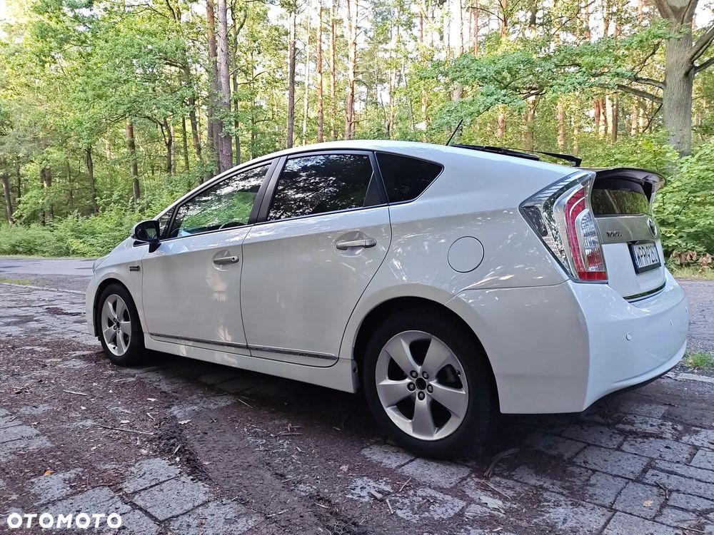 Toyota Prius 1.8 HSD Sol - 1