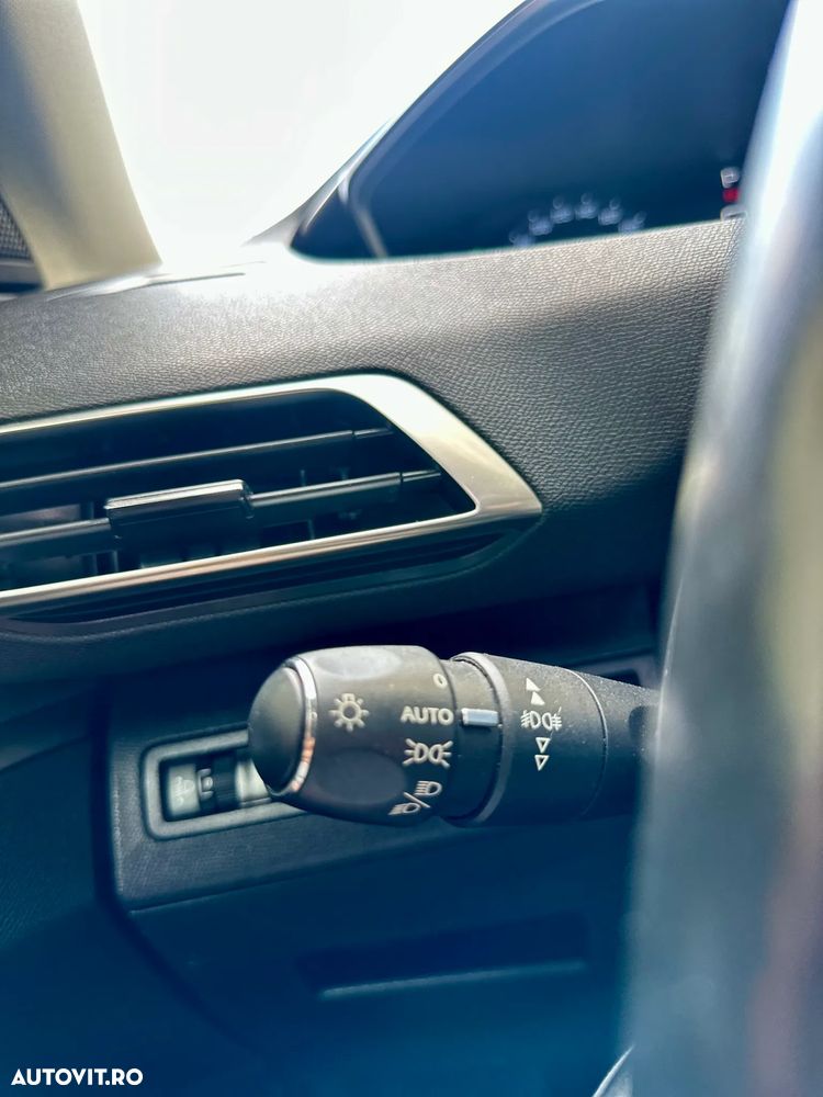 Peugeot 3008 - 20