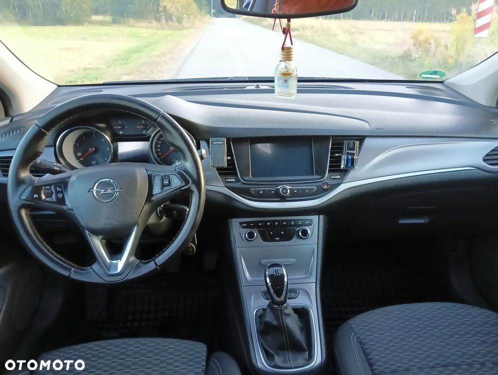 Opel Astra 1.6 CDTI Essentia - 14